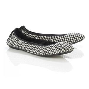 Hush Puppies Black/White Houndstooth Ballet Flats